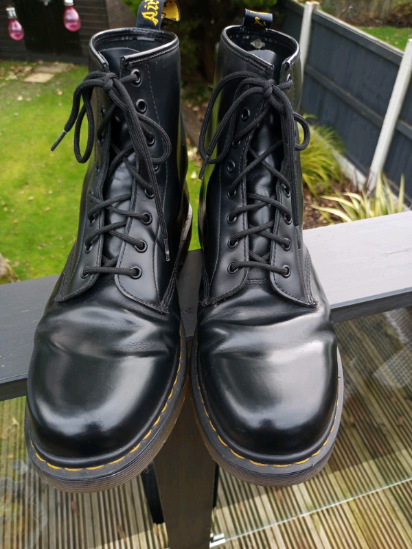 Black Doc Martens \